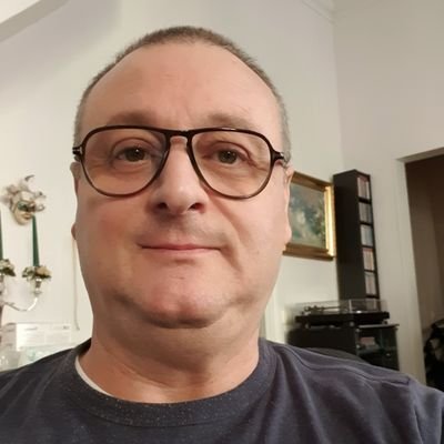 Degree of https://t.co/412ue7LUhw. Bu. Adm. and Econ. Comment at times in 🇮🇹. No DM Mrkt/Sales. Civil tone or blocked
Bluesky 👇 Find me: https://t.co/9lUdeqX2QY