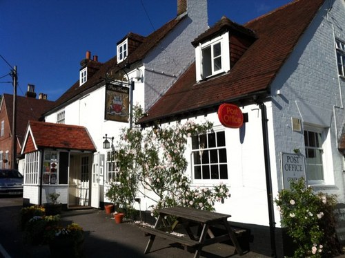 thebakersarms's profile picture. Award winning traditional English pub serving great food in a relaxed environment.  Set in the beautiful village of Droxford in the Southdowns national park.