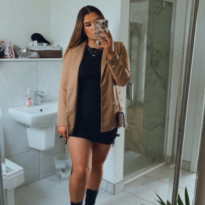 👸🏽