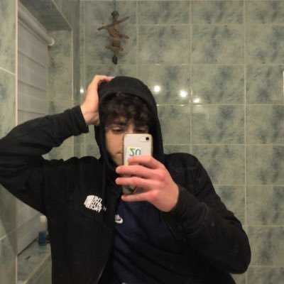 emeric_w's profile picture. 