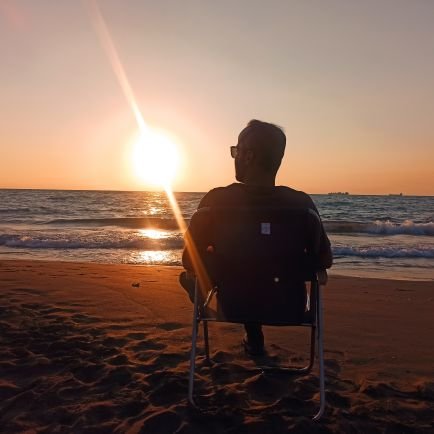 senmahsum's profile picture. Bir suçun peşinde...