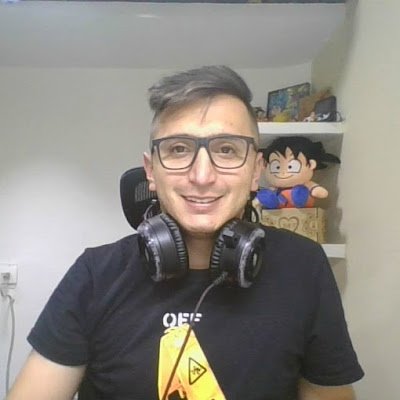 BraianRicoL's profile picture. Aprender del mundo conociendo su magnificencia.