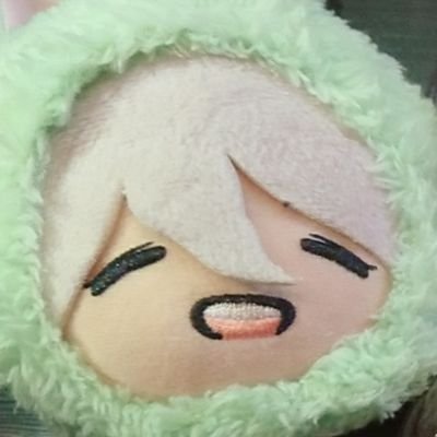 20↑香港人🇭🇰|無言フォロー失礼します💦| 変な日本語|ロンパ|NieR|SINoALICE|B★RS|アイナナ|ヒロアカ∣ツイステ∣etc...