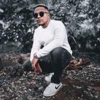 #NeverTooLate Album Out Now!!! (@veekaysa) 's Twitter Profile