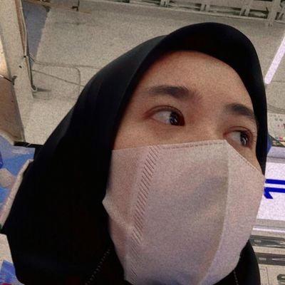 sarisartikaa_'s profile picture. Seblak🍜 teh poci🥤 in my ❤