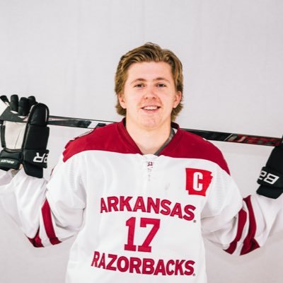 University of Arkansas hockey - Chaminade high school      https://t.co/2Z7H03bFo3