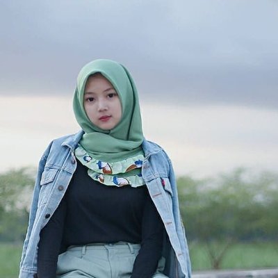 Iman itu kaya tato, baru punya sedikit saja sudah ditunjuk-tunjukkin mulu