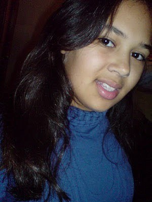 Soouu uma pessoa qque é muitto .  Feliiz  ;  não ligo por que os outros dizem de mim .. amooõo rock  .e muito mais Glória ' tenhos meus momentos de loka .kzkz