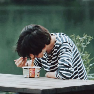 LexicodeZ10's profile picture. 