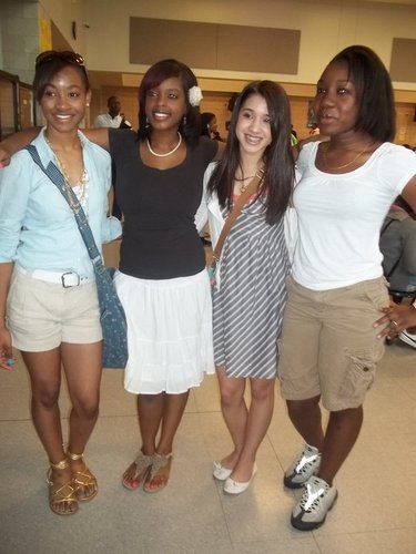 Hey, its your sophmore SGA for class of 2014. President @marryJeri VP @CristinaForevrr Sec @whaTCHU_MEan Treas. @nelle_bckwrds (: