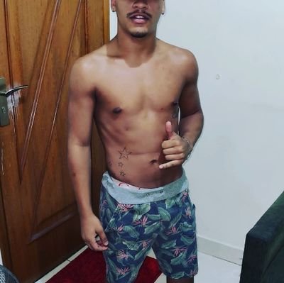 011/013 perfil criado para postagem aleatória. nao sou PG. vamos fuma 1verde?!😈😎