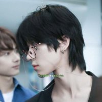 567825678.bnb (@vnhngtr3) 's Twitter Profile