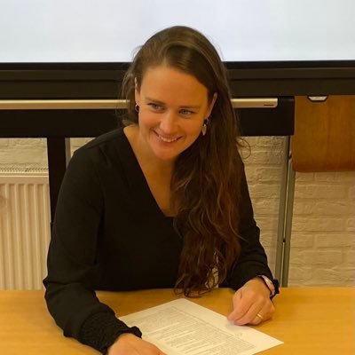 EliseDekkr's profile picture. Onderwijs | groep 6 | leerkracht | onderbouwcoördinator | EDI | leescoördinator | Close Reading | Met Sprongen Vooruit | boeken