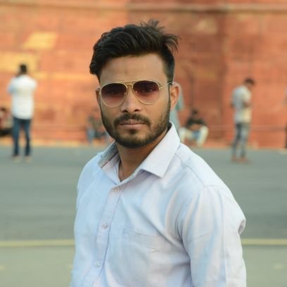 जो धैर्य के साथ इंतज़ार करते हैं, उनके पास हर चीज़ किसी न किसी तरीक़े से पहुंच जाती है..
धैर्य रखें…