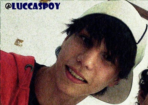 Hooy :) 17 anos, UFC , Um Rasta ( Filho de JAH ) _\l/_ ~~ Viva o lado @LukasRafael_ da Vida e seja Feliz ~~