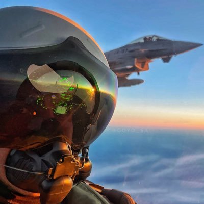 🐯EUROFIGHTER SOLO DISPLAY PILOT🚀 SAF 🇪🇸 Felices aquellos que tienen sueños y estan dispuestos a pagar el precio por hacerlos realidad