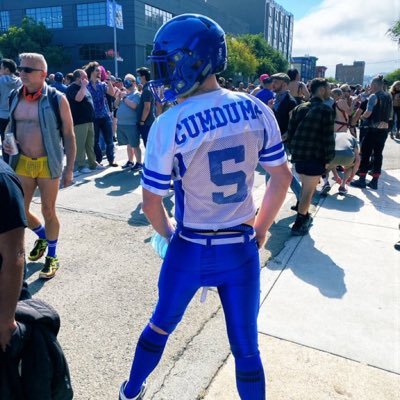 real former football jock bro here to take the whole team’s loads • cumdump • vers fister • born to throw this ass back | 👊🏼FF: @jockbro_FF