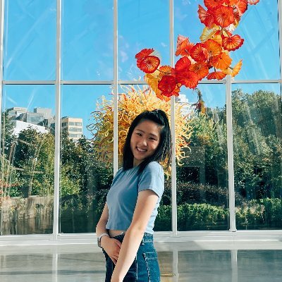 lycarina's profile picture. 