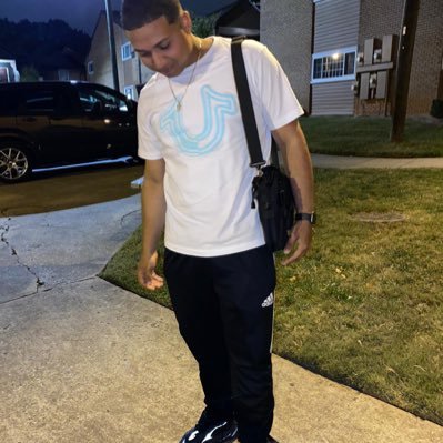 luis_liriano1's profile picture. Dominican Boy 🇩🇴, 🇵🇷.