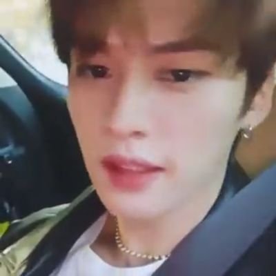 yasleeknow's profile picture. your daily dose of lee know saying yas