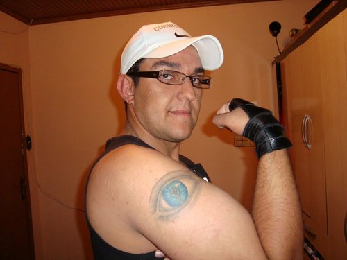 U2AndersonDerso's profile picture. Aquele que acredita em tudo e que todos os outros caem a sua frente se  vc tiver como base a Fé