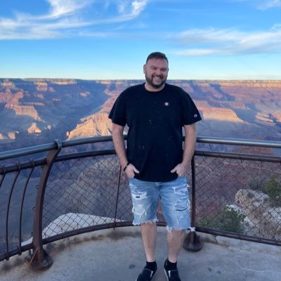 The1Brown's profile picture. What is the theme to this everlasting spoof?