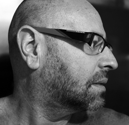 Artista Plástico,fue  Columnista de Artes Visuales de La Razón de México