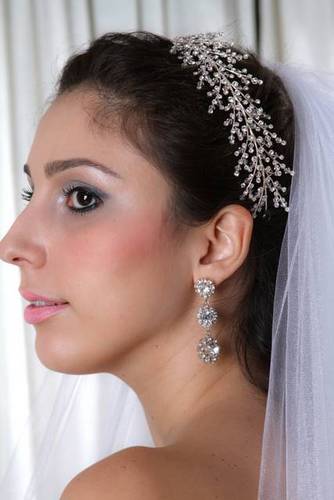 Andrea_noivas's profile picture. Maquiadora e Hair Stylist. Atendimento em domícilio a noivas, madrinhas e debutantes. Dia da noiva em hotéis ou na Clínica Cete.