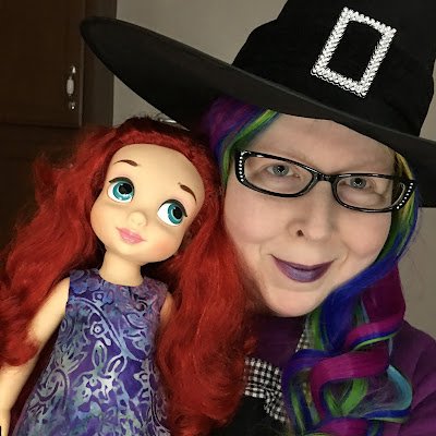 Sharing Dolly Magic with the world, one tweet at a time.