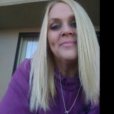 karynalise3's profile picture. 