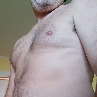 Horny bi married man that enjoys big cocks and great asses, come on guys show me what you got and feel free to RT any of my pics if you like what you see...😉