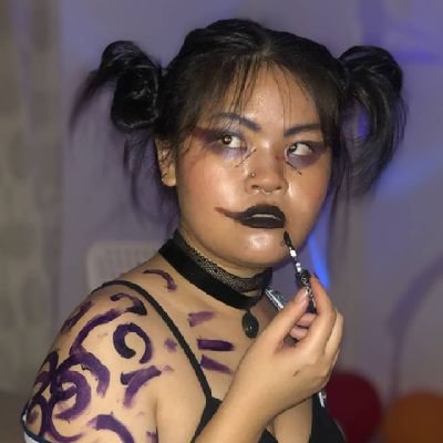 yasminepook's profile picture. 