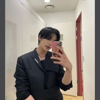 赤ちゃん 🤎🤎
je stan : ♡bts♡ ☆stray kids☆ ◇enhypen◇ □txt□ ◇mamamoo◇ ♤blackpink♤ ♧itzy♧