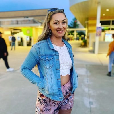 AshleyyNicole89's profile picture. 💪🏻🤳🏻🐺🐶💁🏼‍♀️💃🏼
#JesusFirst
#DogMom