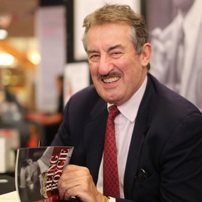 This is a tribute & fan page to the late great John Challis.I also run @FanBenidormPage & @HandmaidsFan💙