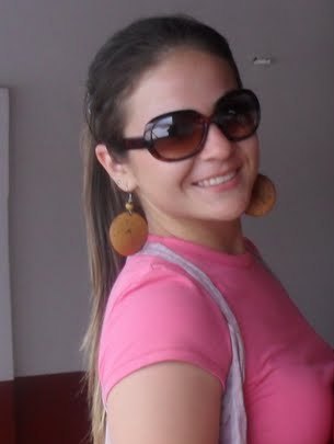 é da natureza humana ser livre , e não importa por quanto tempo voce tenta ser bom, voce não consegue esconder uma menina má.