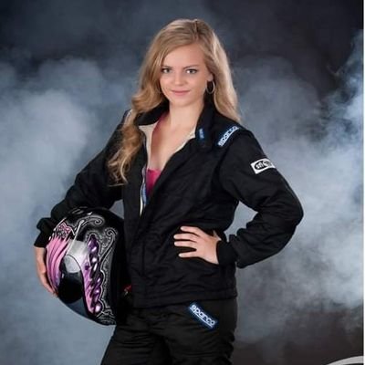 racingwithjess's profile picture. racecar go vroom