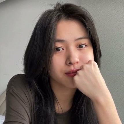 ngewb's profile picture. https://t.co/hJDhc94WHI : I am the girl that all the things you never people knew! Come closer and see my magic. 
ㅤ
ㅤ