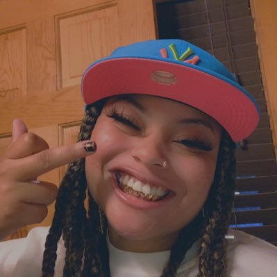 backup for: @blasianblue 🏳️🌈 Don’t take shit I tweet serious 🥱 A🔗