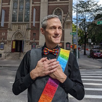 Lutheran Deacon. @GLAAD @NamingProject @YassJesusPod Author of The Everyday Advocate: Living Out Your Calling to Social Justice. Fandom Dåd.