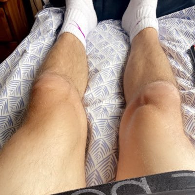 Bi lad sharing experiences - HMU for collab - Tips welcome - https://t.co/rMMWwPxxOI