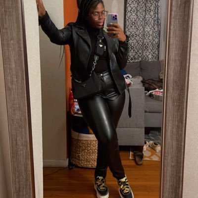 Born_May11's profile picture. SLU ‘17 NJ ♉. DANCER