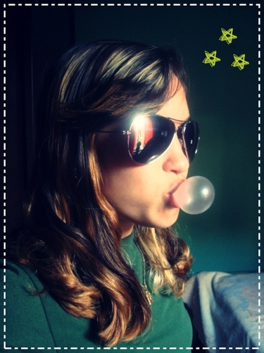 - To com medo de Deus dizeer q naum sou a pessoa certa pra vooc (L' sinto sua ausência^^ mora muito lonje anjoo*-*