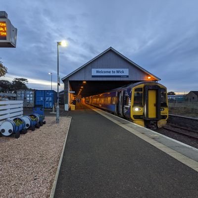 TheRailwayGirl's profile picture. Traingeek living in the Southeast of England. Regular user of Thameslink, but love to go on trips further afield.
