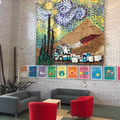 IESValadares's profile picture. 