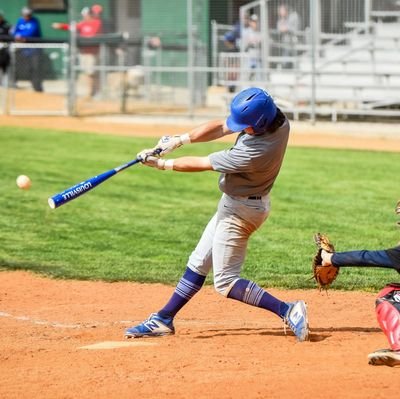 5'10, 185lbs, covid freshman.
L/L OF,LHP.
Miles Community College.