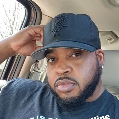 Tacoma born and raised, single father of 4 wonderful minnie me's, hoops and gym fanatic,  health nut, bodyguard life
Law of Attraction, Deliberate Creator