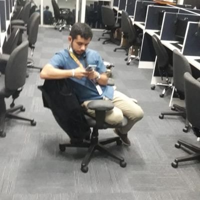 helaroz8's profile picture. 2023⏳
1 Favor 4 Ur fellow 📝- Comeback 2 College 🏛️-
New Stage is comin' 🏃 -
No Give Up 🙅🏻‍♂️ - 
Focused On Improvin' 🆙-
Parents R My Strength ❤- 
Geek 👓