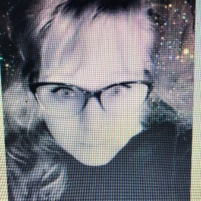 carolinefa's profile picture. 