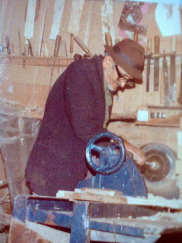 mohammadrayati's profile picture. an oldman and happy